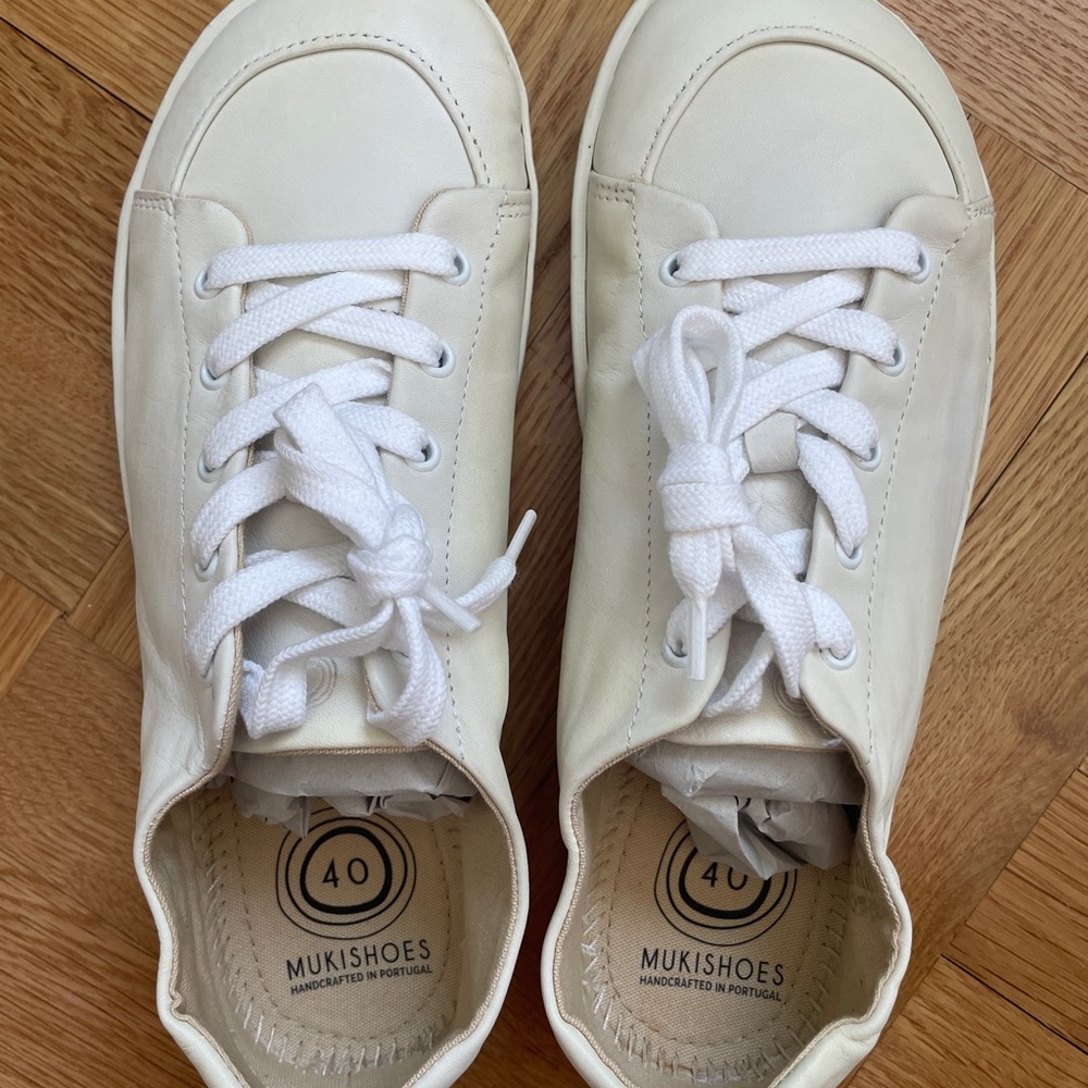 Women's White Sneakers